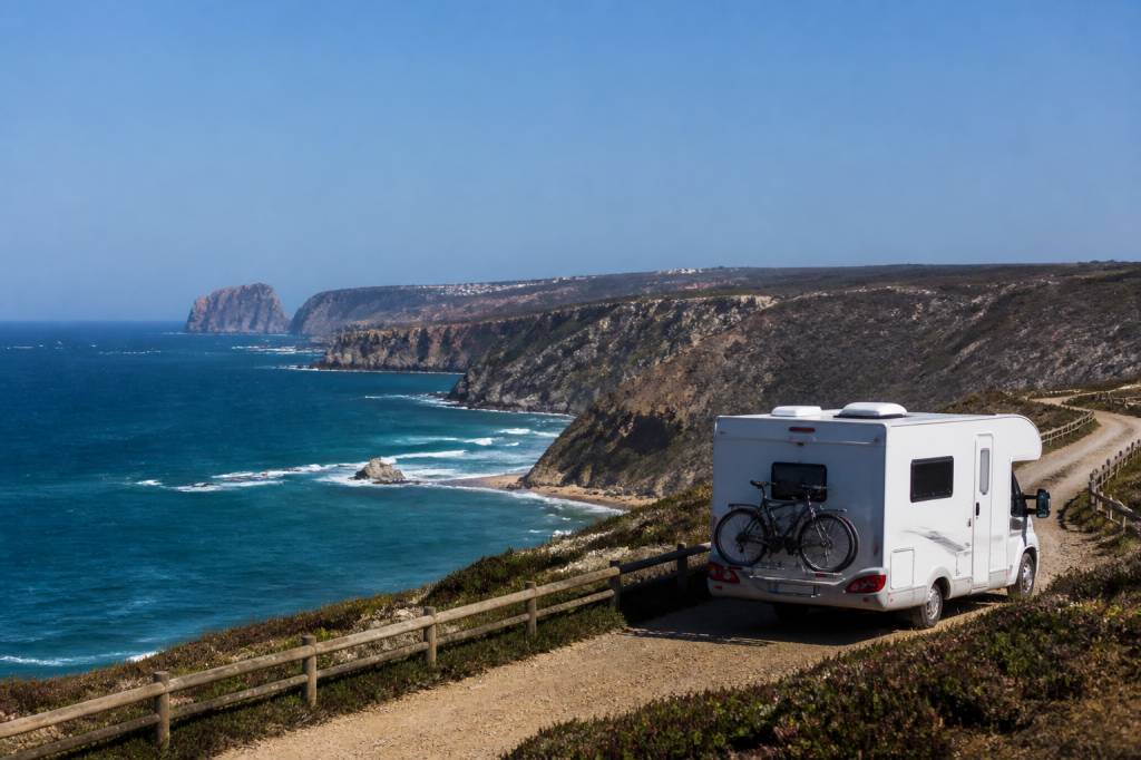 Camping-car portugal : itinéraires, aires et conseils pour voyager sereinement