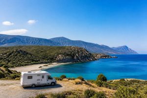Voyage camping car Grèce : itinéraire, conseils et aires de stationnement