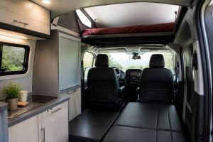 Peugeot Expert 2026 intérieur : aménagement, confort et équipements du van aménagé