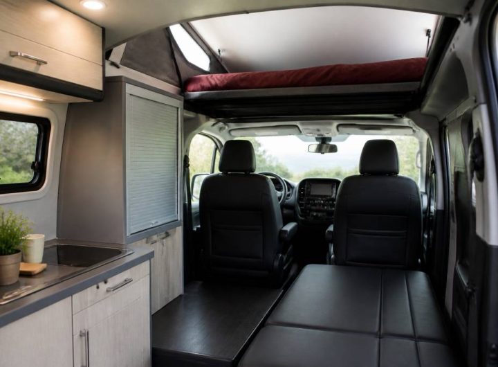 Peugeot Expert 2026 intérieur : aménagement, confort et équipements du van aménagé