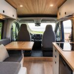 Fourgon aménagé interieur : idées et conseils pour optimiser l’espace intérieur