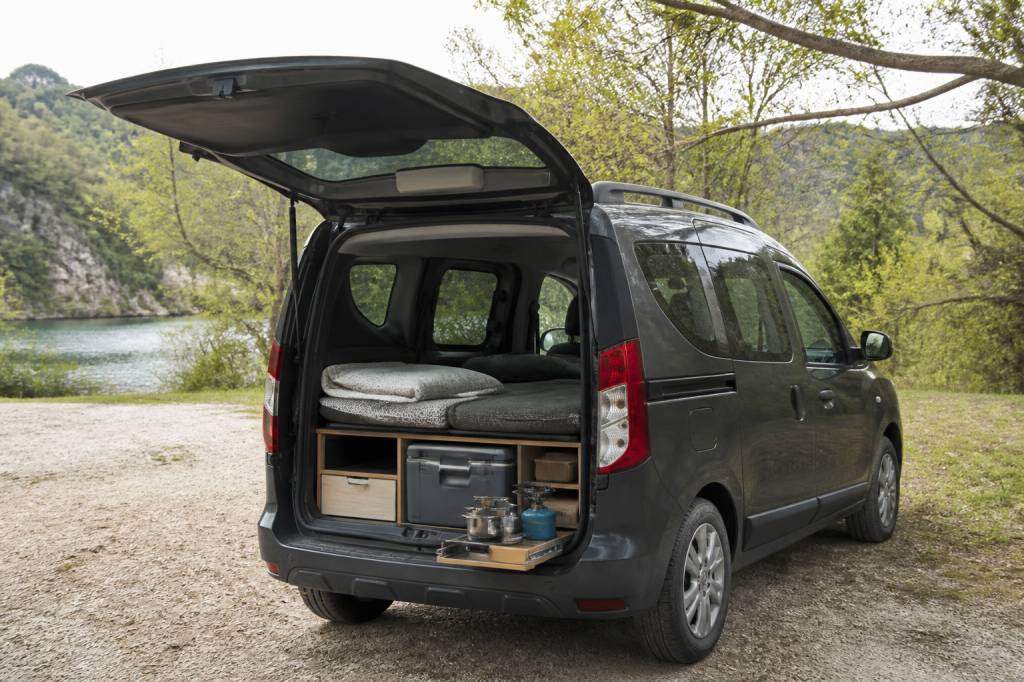 Dacia dokker aménagé : idées, équipements et conseils pour voyager en toute liberté