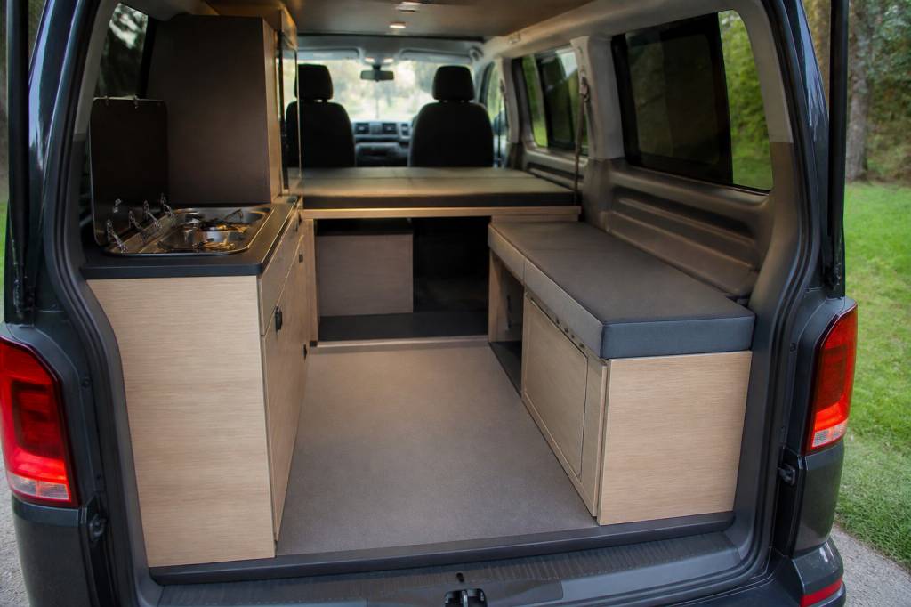 Transporter T6 intérieur : idées d’aménagement pour un van pratique et confortable